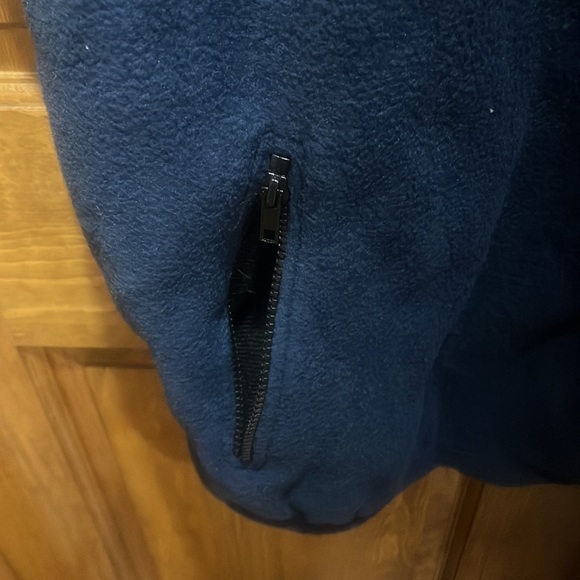 Farmall Vest - Picture 2 of 7